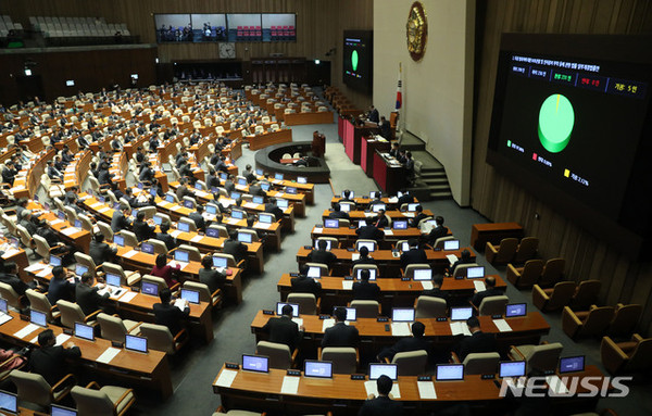 지난 3월  28일 오후 서울 여의도 국회에서 열린 본회의에서 일명 '조두순법'이 가결 처리되었다. [사진=뉴시스]