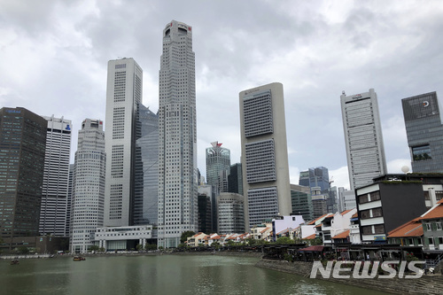 싱가포르강 주변에 위치한 금융지구 전경/ 사진= 뉴시스 제공.