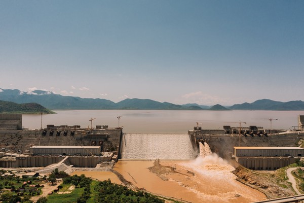에티오피아가 2011년부터 건설 중인 그랜드 에티오피아 르네상스 댐(Grand Ethiopian Renaissance Dam)/사진=에티오피아 국영방송 EBC 페이스북 갈무리