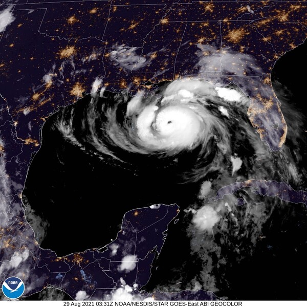 루이지애나주로 접근하는 허리케인 ‘아이다’/사진=미국 국립 허리케인 센터(NHC) 트위터 갈무리