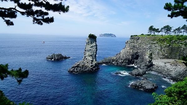 Jeju Oedolgae/Photo=Ho Mi-sook's Facebook