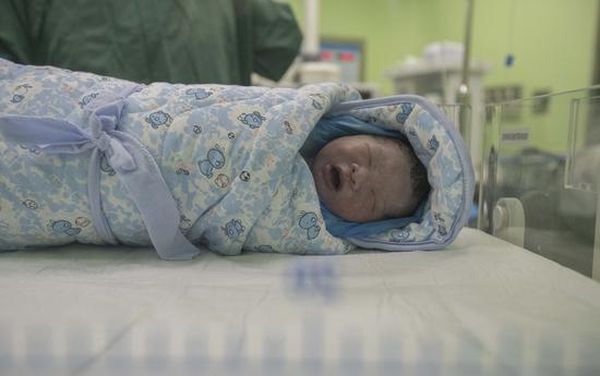지난해 12월 31일 기준 중국 공안기관에 출생 신고한 신생아는 모두 887만 3천 명으로 집계됐다./사진=웨이보