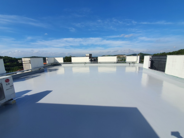 쿨루프시공 / 사진=경상남도 제공