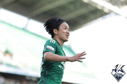 인천을 상대로 득점한 전북 아마노 준 /사진=한국프로축구연맹 제공.