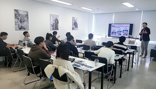 미래 상호운용성 직무역량 교육 강연 사진./사진 제공=한국방위산업연구소