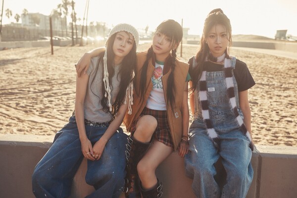 걸그룹 '어블룸'의 첫 싱글 타이틀곡 '에코(Echo)' 뮤직비디오 이미지. / 사진=엔에스이엔엠 제공